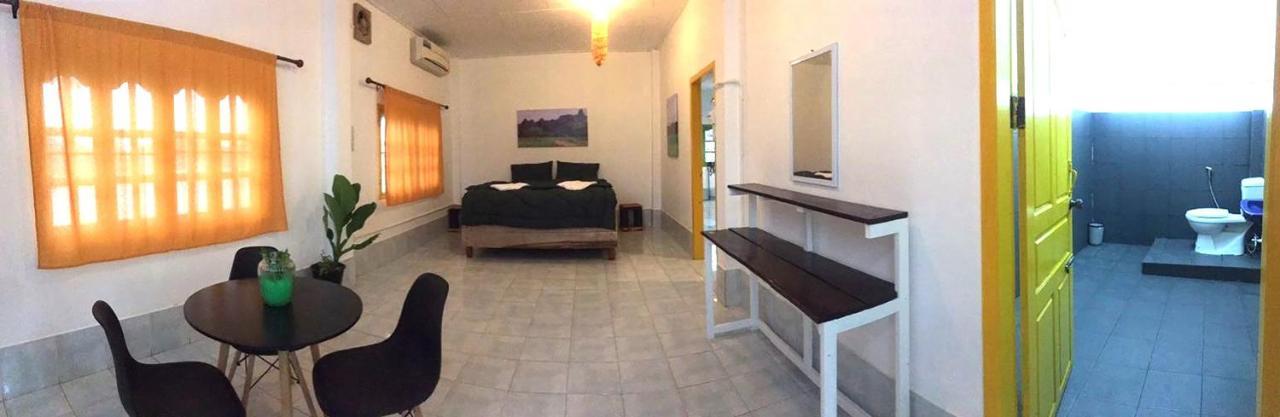 Bamboo Hostel Thakhek Eksteriør billede