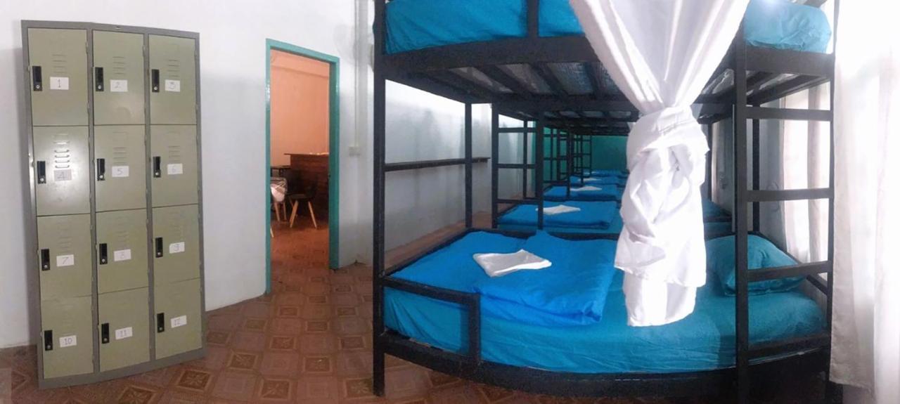 Bamboo Hostel Thakhek Eksteriør billede